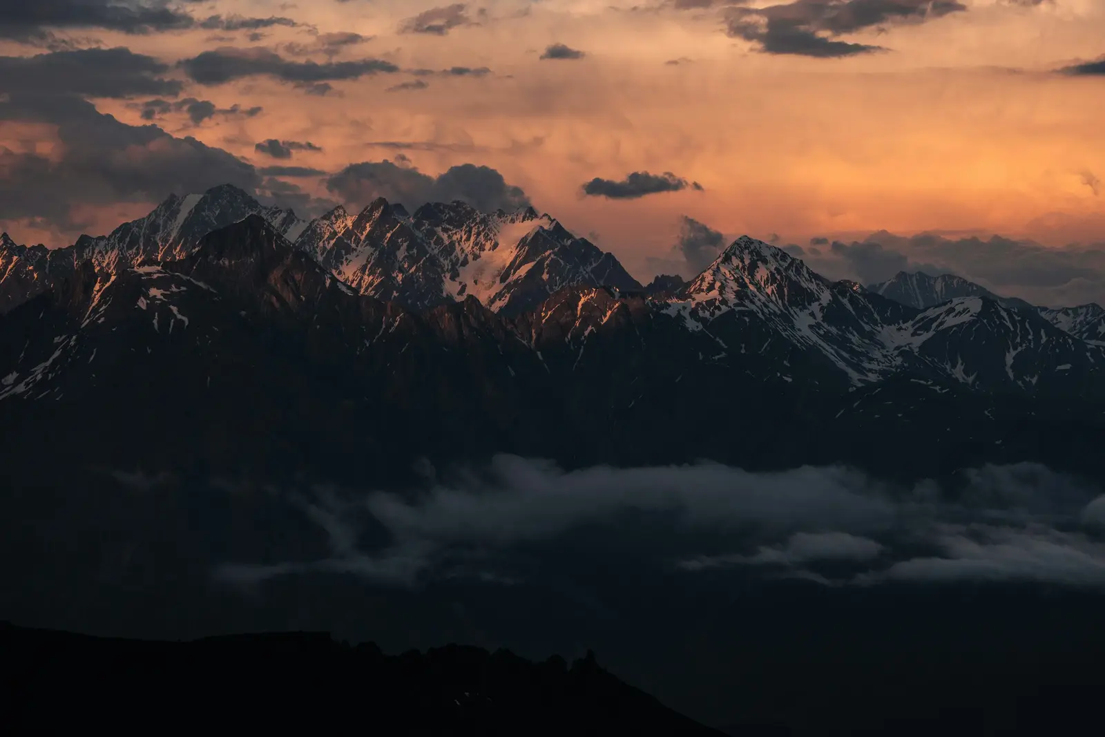 Alpine Peaks at Golden Sunset - Free 4K Landscapes Wallpaper 4378x2919 ...