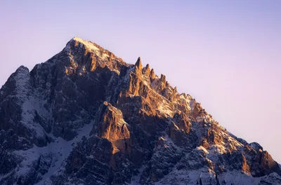 Alpine Summit at Golden Hour - free landscapes wallpaper 5472×3606