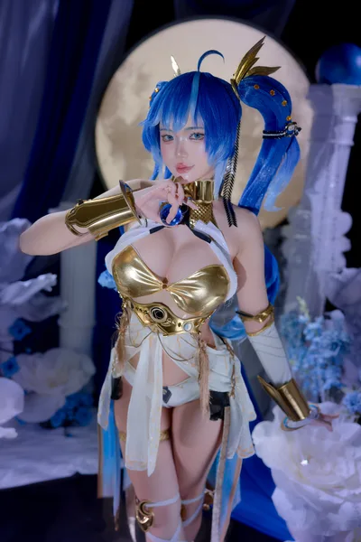 Blue-Haired Character in Gold and White Costume - free people & portraits wallpaper 3333×5000