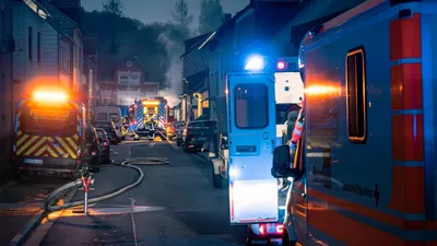 Emergency Services Response in Urban Street at Night - free cars & vehicles wallpaper 4537×2552
