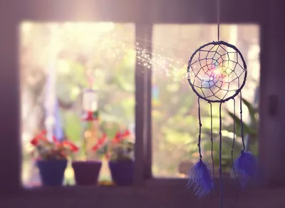Dreamcatcher by Window with Garden View - free photography wallpaper 2048×1497