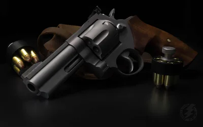 Revolver with Ammunition and Leather Holster - free architecture wallpaper 3840×2400