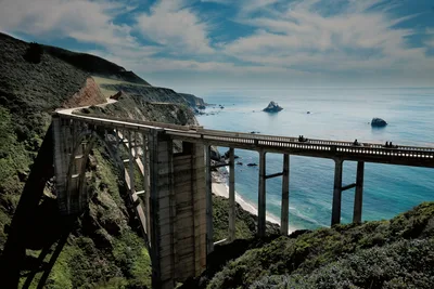 Coastal Viaduct Bridge Over Turquoise Sea Cliffs - free landscapes wallpaper 5616×3744
