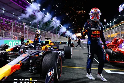 Formula 1 Victory Celebration at Night Race - free cars & vehicles wallpaper 5873×3915