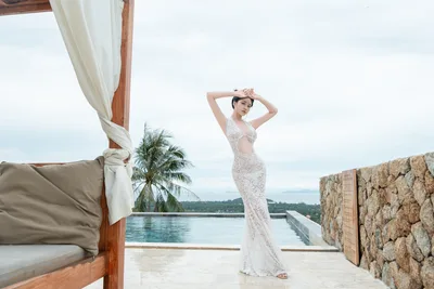 Woman in White Lace Dress by Luxury Infinity Pool - free people & portraits wallpaper 6000×4000