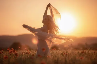 Woman in Flowing Fabric Dancing in Poppy Field at Sunset - free people & portraits wallpaper 2048×1366