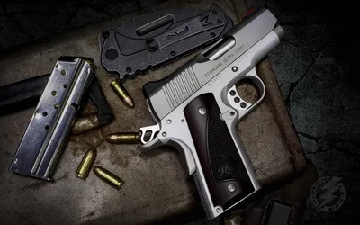 Stainless Steel Pistol with Knife, Magazine and Ammunition - free wallpaper 3840×2400
