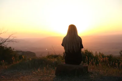 Woman Sitting at Sunset Overlooking Valley - free people & portraits wallpaper 5472×3648