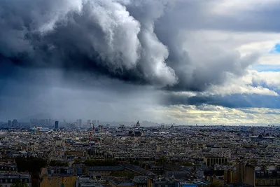 Dramatic Storm Clouds Over Paris Cityscape - free city & urban wallpaper 5906×3939