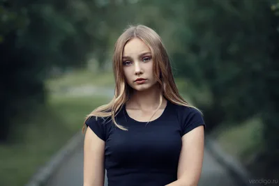 Young Woman in Black Shirt Outdoor Portrait - free people & portraits wallpaper 5120×3413