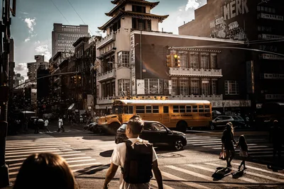 Chinatown Intersection with Yellow Bus and Pedestrians - free city & urban wallpaper 5696×3805