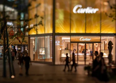 Cartier Luxury Boutique Storefront At Night - free city & urban wallpaper 5197×3712