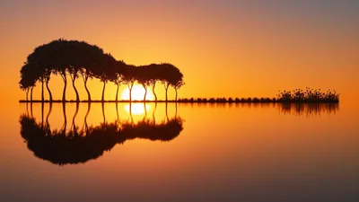 Guitar Island Sunset Reflection - free nature wallpaper 5120×2880