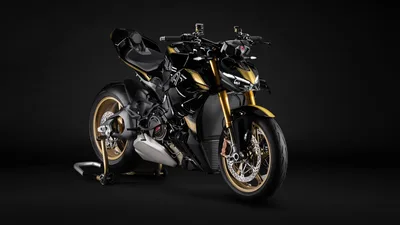Ducati Streetfighter V4 100 - Golden Beast 2026 - free dark wallpaper 7680×4320