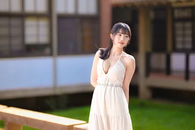Woman in White Dress in Modern Courtyard - free people & portraits wallpaper 6144×4096