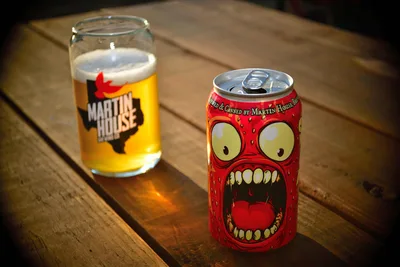 Martin House Beer and Canned Beverage on Wooden Table - free food wallpaper 6000×4000