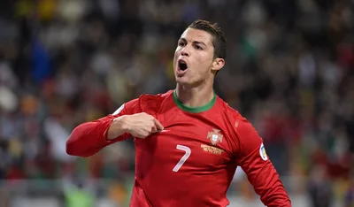 Cristiano Ronaldo Portugal Glory 5K - free sports wallpaper 5600×3280