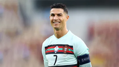 Cristiano Ronaldo Smiling In Portugal Kit - free sports wallpaper 5120×2880