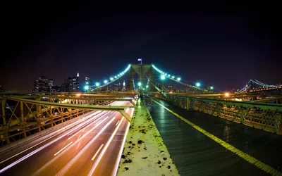 Brooklyn Bridge Night: Manhattan's Glowing Skyline - free city & urban wallpaper 3840×2400