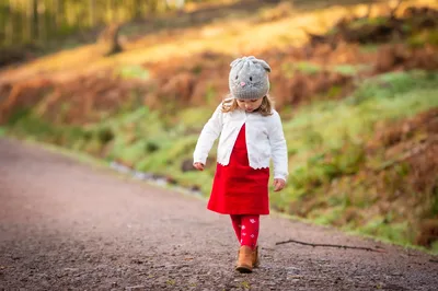 Little Girl in Red Walking Winter Road - free kids & cute wallpaper 4357×2900