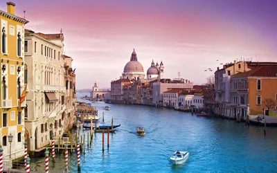 Venice's Grand Canal at Dusk - free city & urban wallpaper 3840×2400