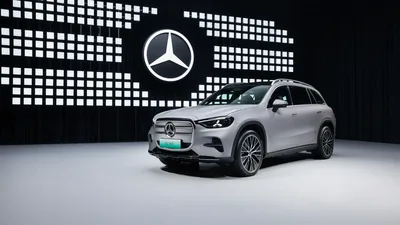 Mercedes-Benz GLC Electric SUV 2026 Luxury Vision - free cars & vehicles wallpaper 7680×4320