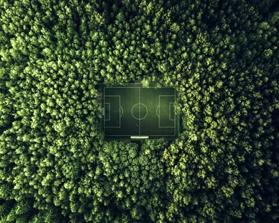 Soccer field Aerial view - free photography wallpaper 5120×4096
