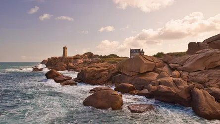 Rocky Coastal Lighthouse and Manor House Seascape - free landscapes wallpaper 6144×3456