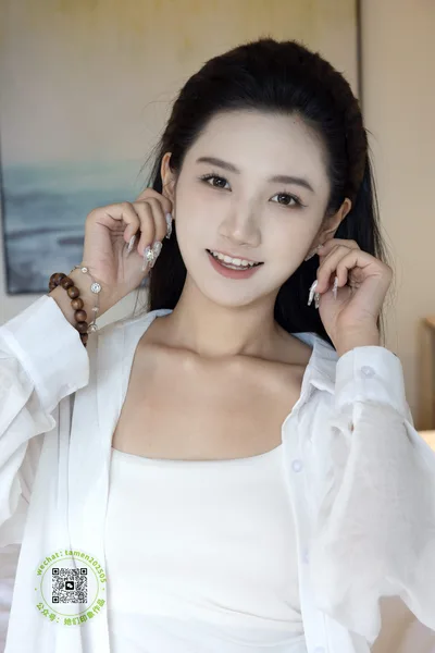 Woman in White Shirt with Jewelry Portrait - free people & portraits wallpaper 5464×8192