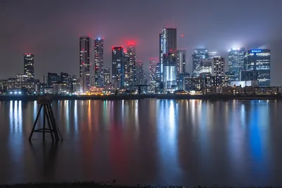 Chicago Skyline at Dusk with Water Reflections - free city & urban wallpaper 6144×4098