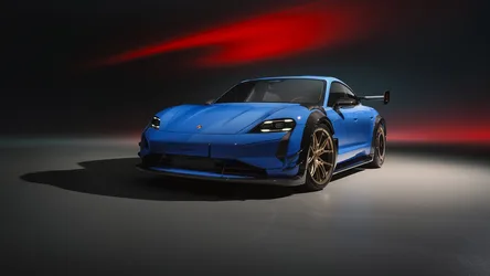Blue Porsche Sports Car in Dramatic Studio Lighting - free cars & vehicles wallpaper 3840×2160