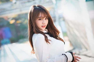 Brown-Haired Lady in a Shirt, from the Side - free people & portraits wallpaper 5760×3840