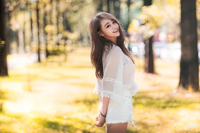 Brown-Haired Muse in a Skirt - free people & portraits wallpaper 5760×3840