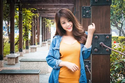 Brown-Haired Model in a Dress - free people & portraits wallpaper 5760×3840