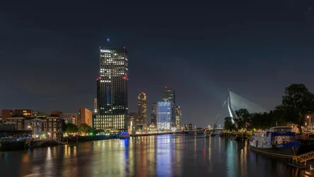 River and City Skyline - free city & urban wallpaper 3840×2160