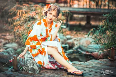 Brown-Haired Girl in a Kimono - free people & portraits wallpaper 5760×3840