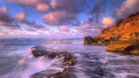 Coastal Cliffs at Dusk: Golden Hour Ocean Serenity - free gaming wallpaper 1920×1079