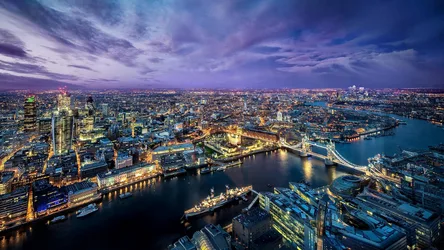 London Twilight: City Lights Over Thames - free wallpaper 2688×1512