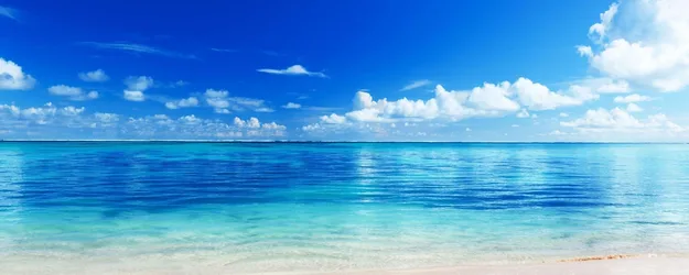Tropical Paradise Beach at Horizon - free gaming wallpaper 2560×1024
