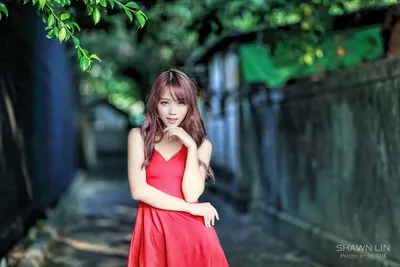 Brown-Haired Woman in a Dress - free people & portraits wallpaper 5760×3840