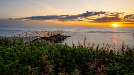 Golden Sunset Over Kabli's Wooden Pier, Estonia - free landscapes wallpaper 5120×2880