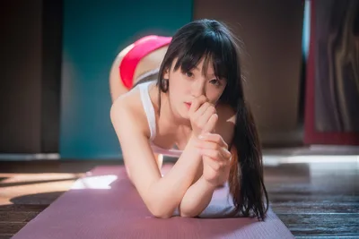 Black-Haired Muse in a Tank Top Indoors - free people & portraits wallpaper 5000×3332