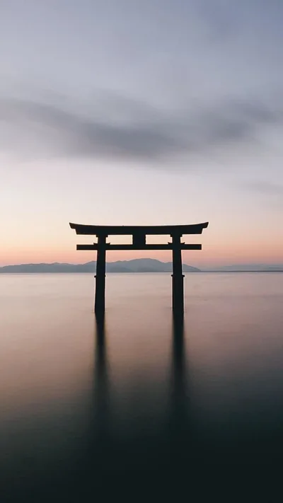 Tranquil Torii at Sunset - free gaming wallpaper 1215×2160