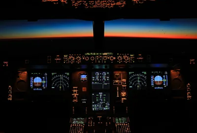 Cockpit Twilight: Dawn Breaking Over the Horizon - free city & urban wallpaper 3000×2024