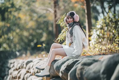 Woman in White Sweater Posing on Fallen Logs - free people & portraits wallpaper 5120×3418
