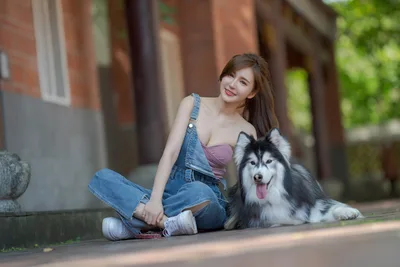 Young Woman Posing With Husky Dog Outdoors - free people & portraits wallpaper 3000×2000