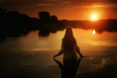 Woman Standing in Water at Golden Sunset - free people & portraits wallpaper 2000×1333