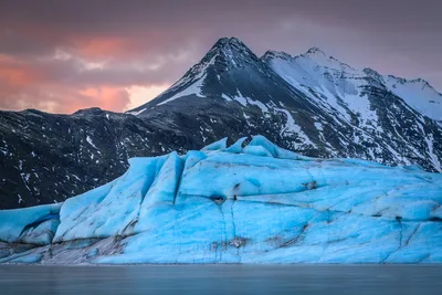 Glacial Lake with Snow-Capped Mountain Peak at Dusk - free wallpaper 6144×4096