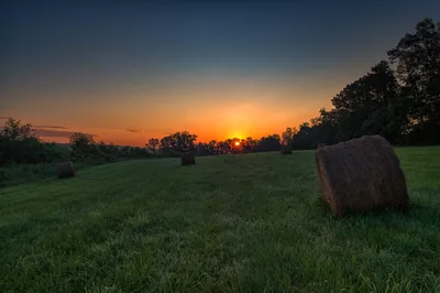 Sunset Over Rural Hay Field With Bales - free wallpaper 6164×4104