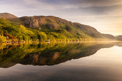 Mirror Lake Reflection With Forested Mountain Cliffs - free landscapes wallpaper 5991×3994